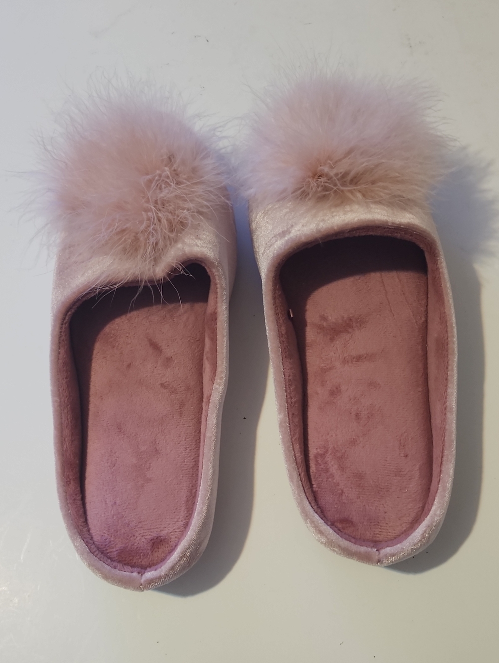 Plush Pink Pom Pom Women’s Slide Slippers